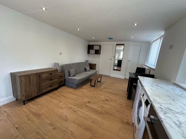 Beutiful studio flat for couple  Main Photo