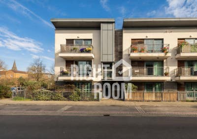 Stunning One Bed Apartment | Balcony and Parking | Main Photo
