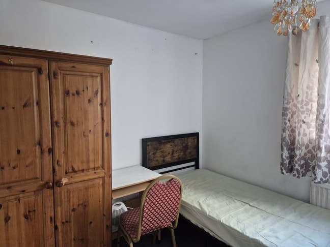 New dec beautiful Single room in CB1 Main Photo