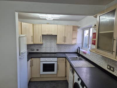 Short let: Single and double rooms in CB1 Main Photo