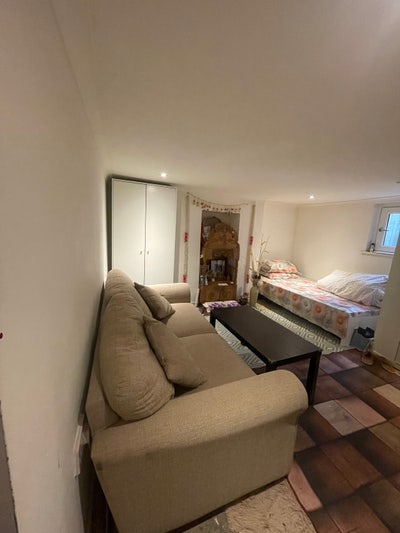 1 Double room- NEW furniture (IKEA)5 mins station Main Photo