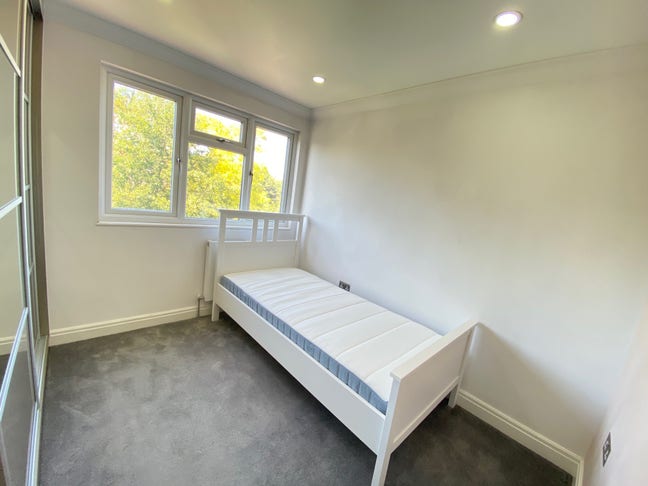 **Single Room** Acton** Perryn Rd** inc Bills** Main Photo