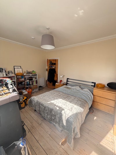 Large unfurnished  double room  in Brockley  Main Photo
