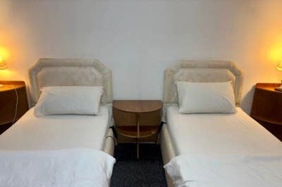 Rooms Available in Dudley (DY2 8LA) Main Photo