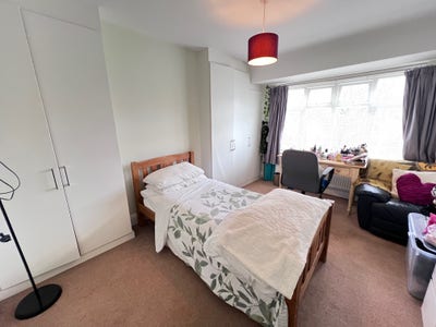 **Double room** Hanwell** Elmbank Way** Inc Bills  Main Photo