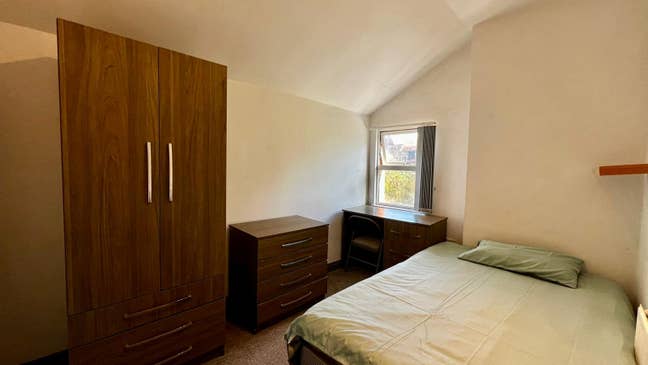 DSS/UC | 3 x Double Rooms available now! Apply Now Main Photo