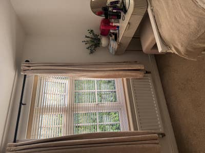 Flat share with female resident  Main Photo