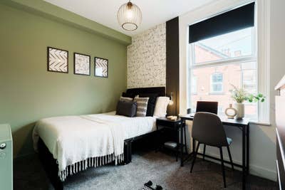 Stylish Room in Burley - Short Stay Only Main Photo