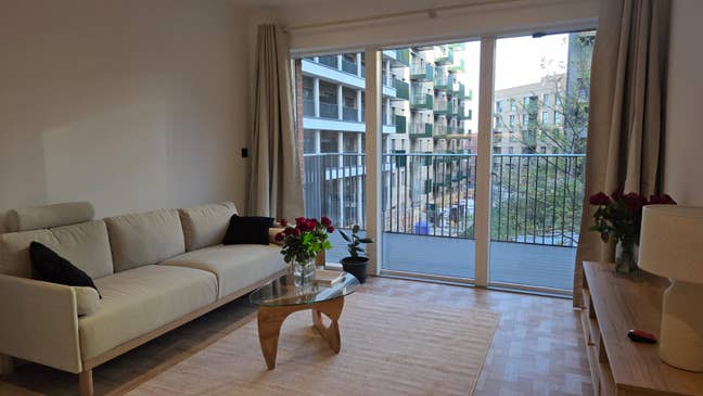 Double bedroom with private bathroom in Clapham  Main Photo