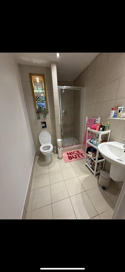 En suite room in the heart of Sheffield! Main Photo