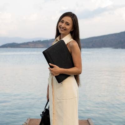 Calm, respectful professional seeking quality home Main Photo