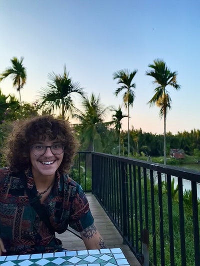 Looking for a room for me and my friendly cat🌞 Main Photo