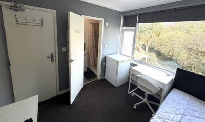 En-Suite Double - All Bills inc.+ Internet+Cleaner Main Photo