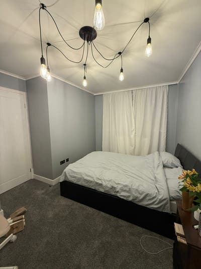 Stunning double bedroom in Battersea near Batterse Main Photo