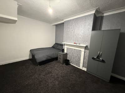 Rooms to Rent, Universal Credit, PIP, ESA, Etc. Main Photo