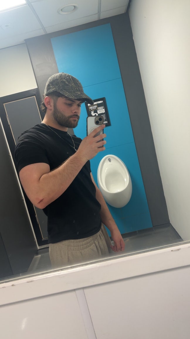 1Bed Flat/House Share? 24 M Main Photo