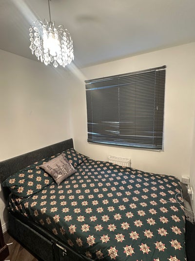 Double Bedroom in M8 8AZ cheetham Hill Main Photo
