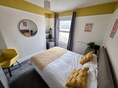 ⭐️Beautiful Room. All bills inc. Low deposit⭐️ Main Photo