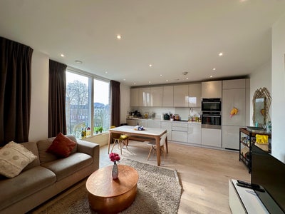 Bright en-suite double room in Camden (NW1) Main Photo