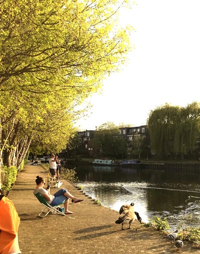 Bright 2 bed Flat, on private wharf, great links Main Photo