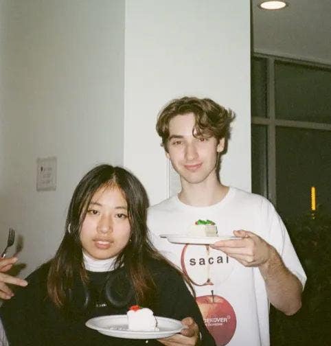 Grad Students looking for flatmates/room Main Photo