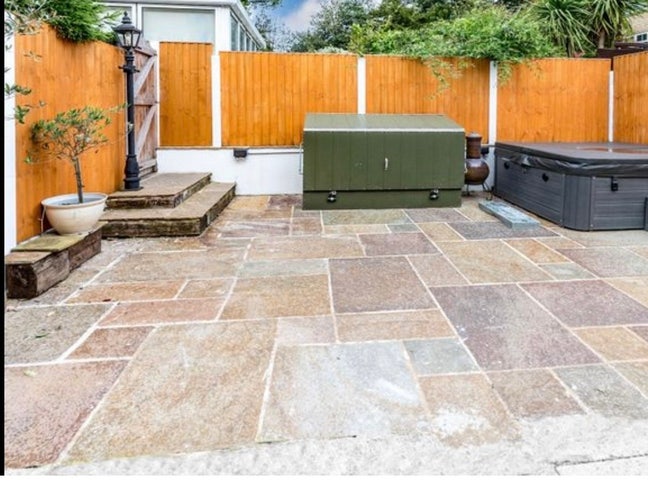 Double room in lovely house  Main Photo