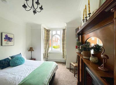 Bright and Cozy Room Available - All Bills Inc Main Photo