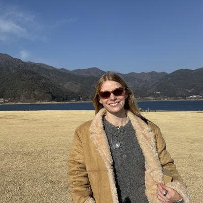 Looking for a summer sublet Main Photo