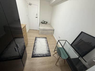 🛏️ Small Double Room DA8 | Move in April Main Photo