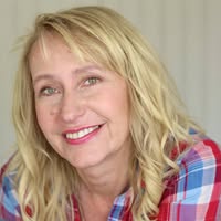 Professional Female seeks a single or double room Main Photo