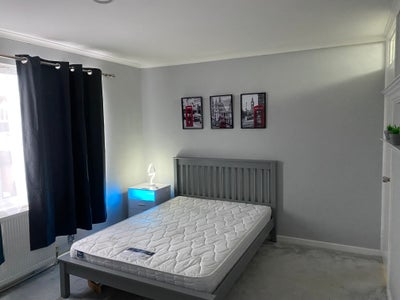 1 fresh bedroom to let Main Photo