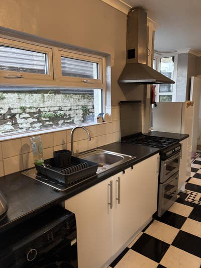 ⚠️ All Bills Including Wifi ! One Left !!  Main Photo