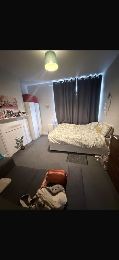 Large double room wood green  Main Photo