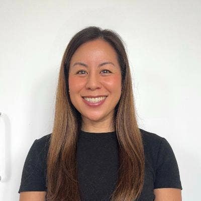 Professional female looking for room North or East Main Photo