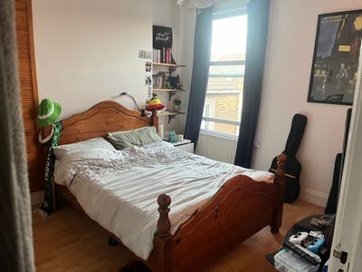 One room in friendly shared Archway house Main Photo