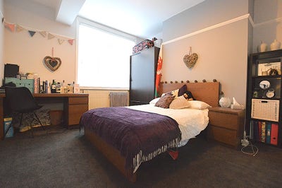  🔥Large Room Available- Professional Houseshare🔥 Main Photo