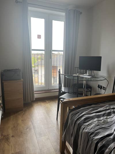 Lakeview Double Room in Peaceful Caldecotte Flat Main Photo