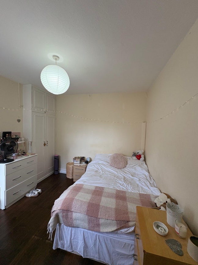 Garden facing double room in Fulham Main Photo