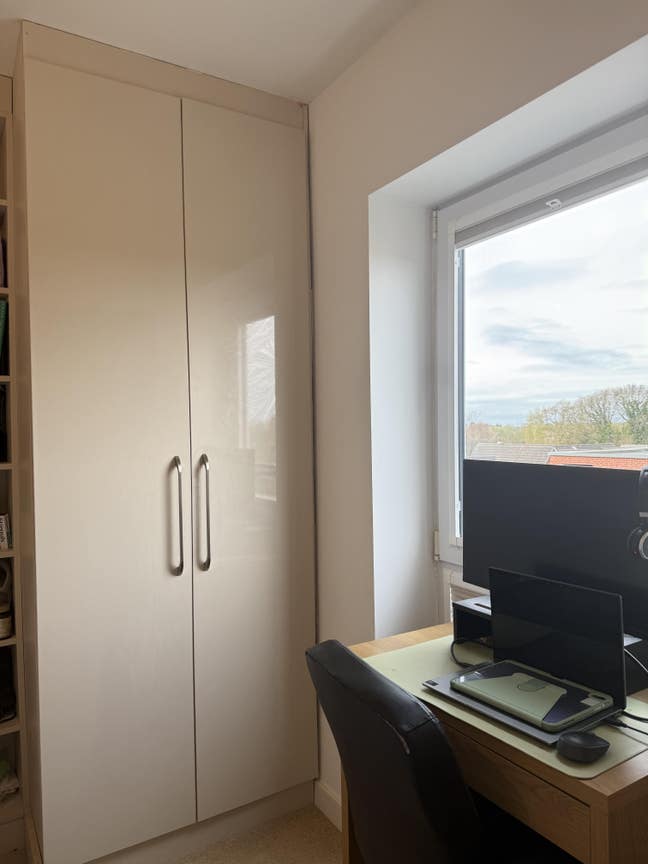 Double Room with Private Bathroom- Sheen Gardens Main Photo