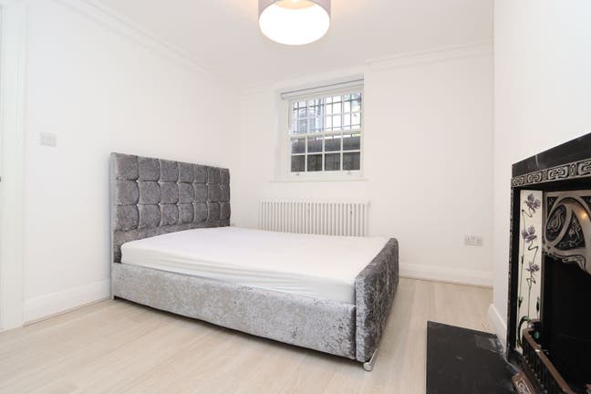 E3 - Furnished Rooms in Mile End/Bow!!  Main Photo