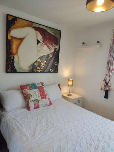 Beautiful, peaceful and spacious master room. Main Photo