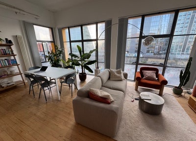 Bright Apartment in Blackfriars Main Photo