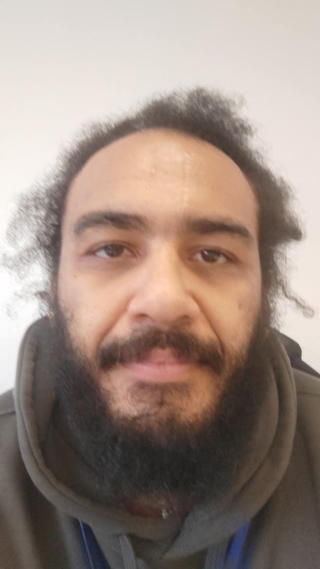 Looking fot a room Main Photo