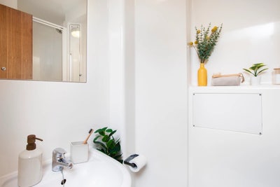 Tenancy Takeover:En-Suite at Purbeck House Main Photo