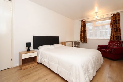 3 Beautiful Rooms!  Main Photo