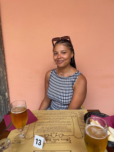 Creative professional Seeking Flat Share Main Photo