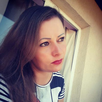 Professional Female seeks a double room Main Photo