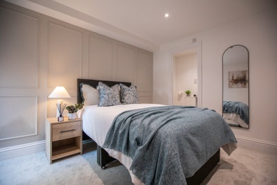 &pound;200 Cashback Limited Time Only | No Deposit Main Photo