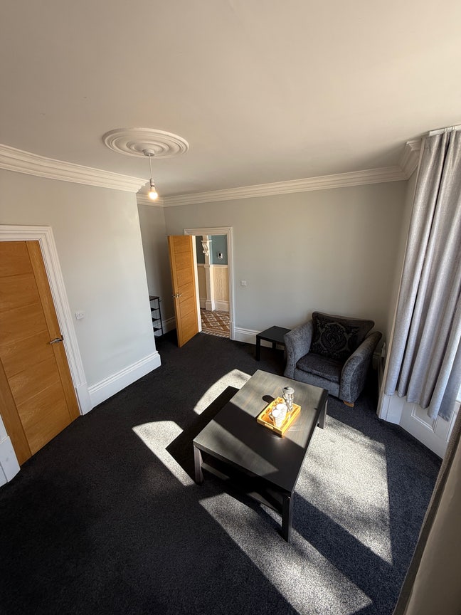 2 Bed Ground Floor Flat with Allocated Parking Main Photo