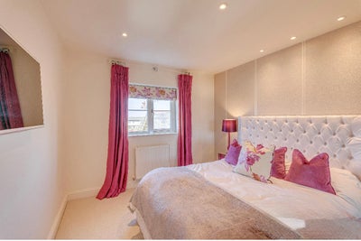 Beautiful Double bedroom for rent  Main Photo